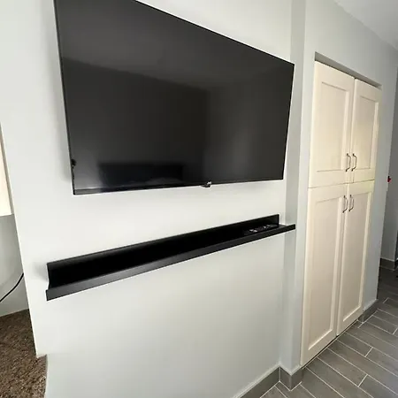 Pineridge Snug Apartment